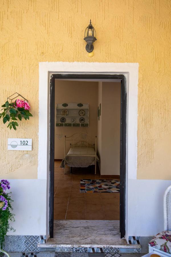Il Panorama Housing Cilento Aparthotel Santa Maria di Castellabate Ngoại thất bức ảnh