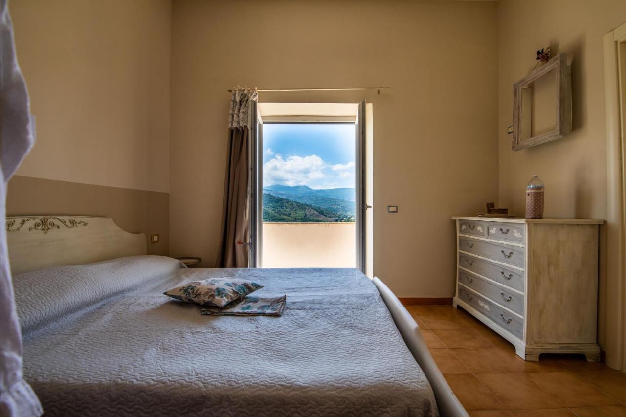 Il Panorama Housing Cilento Aparthotel Santa Maria di Castellabate Ngoại thất bức ảnh