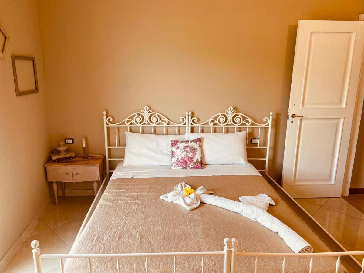 Il Panorama Housing Cilento Aparthotel Santa Maria di Castellabate Ngoại thất bức ảnh